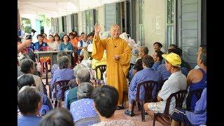 Quỹ Đạo Phật Ngày Nay và Hội DN Quận Bình Thạnh thăm và tặng quà các cụ già ở BV phong Quy Hòa